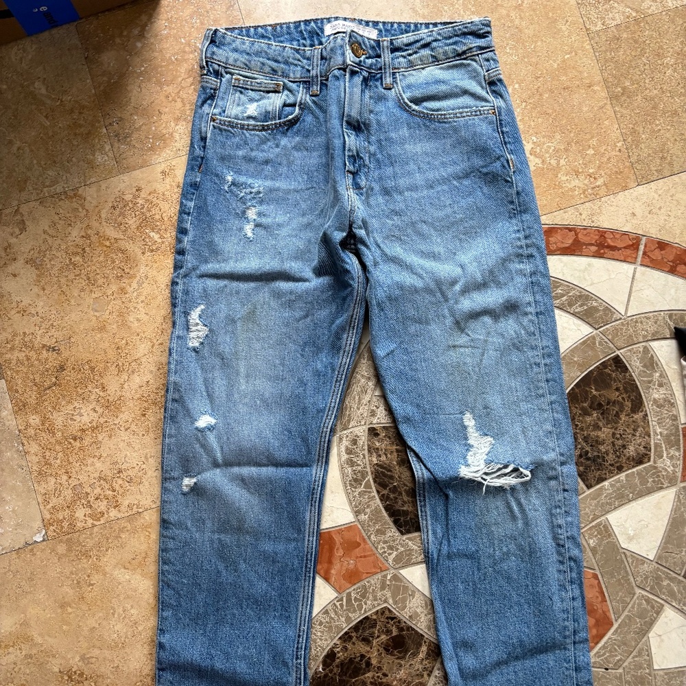Zara jeans size 2
